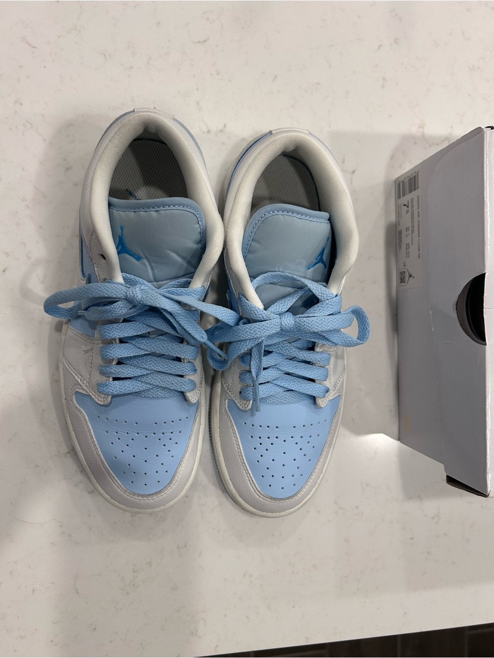 Nike Air Jordan 1 Low SE Reverse Ice Blue White Aluminum Women’s 7.5 w/ Box - Picture 5 of 6
